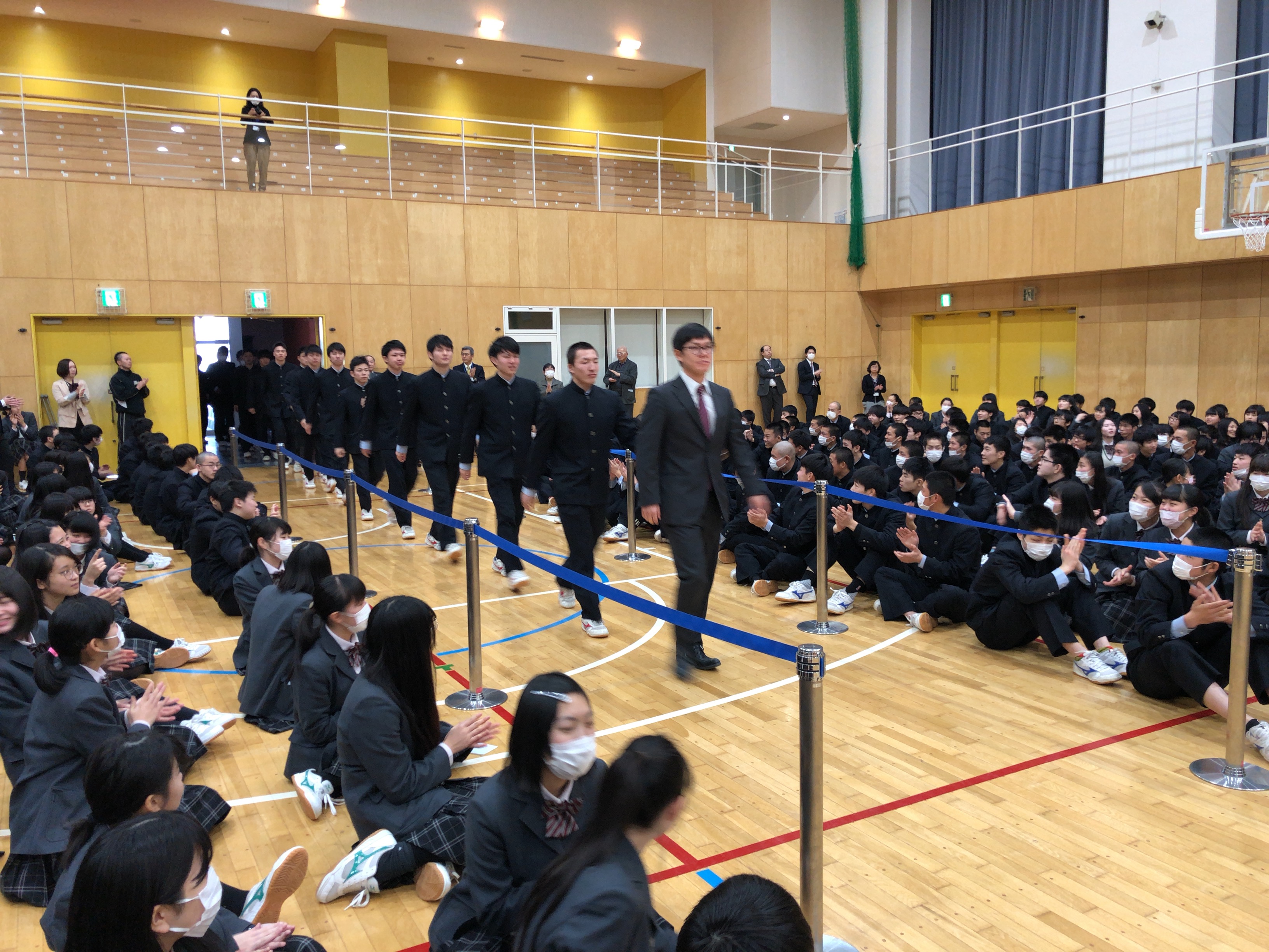 3年生を送る会が行われました 駒澤大学附属苫小牧高等学校
